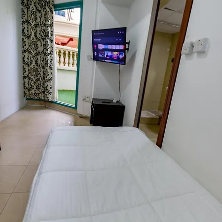 Masters And Double Rooms For Girls Only In Marina, Dubai Exterior photo