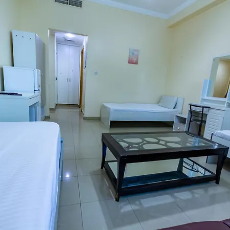Masters And Double Rooms For Girls Only In Marina, Dubai Exterior photo