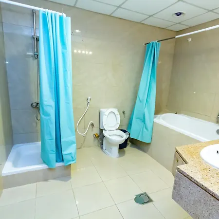 Masters And Double Rooms For Girls Only In Marina, Dubai Exterior photo