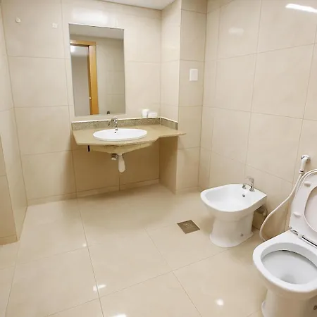 Masters And Double Rooms For Girls Only In Marina, Dubai Esterno foto