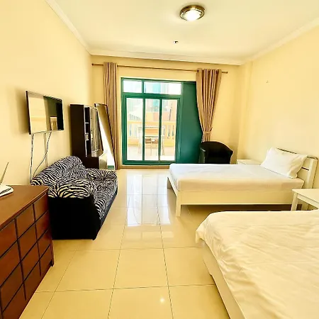 Masters And Double Rooms For Girls Only In Marina, Dubai Esterno foto