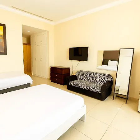 Masters And Double Rooms For Girls Only In Marina, Dubai Esterno foto