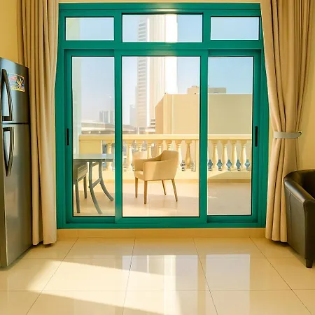 Masters And Double Rooms For Girls Only In Marina, Dubai Esterno foto