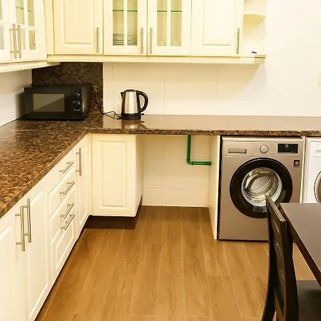 Masters And Double Rooms For Girls Only In Marina, Dubai Esterno foto