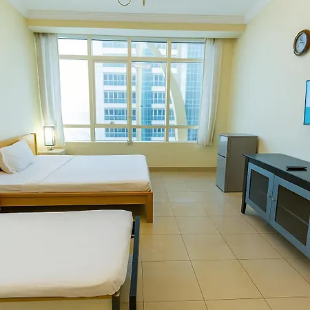 Masters And Double Rooms For Girls Only In Marina, Dubai Esterno foto