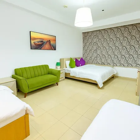 Masters And Double Rooms For Girls Only In Marina, Dubai Esterno foto