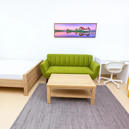Masters And Double Rooms For Girls Only In Marina, Dubai Esterno foto