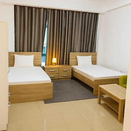 Masters And Double Rooms For Girls Only In Marina, Dubai Esterno foto