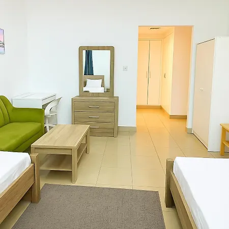 Masters And Double Rooms For Girls Only In Marina, Dubai Esterno foto