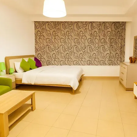 Masters And Double Rooms For Girls Only In Marina, Dubai Esterno foto