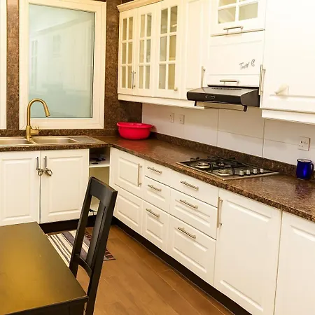 Masters And Double Rooms For Girls Only In Marina, Dubai Esterno foto
