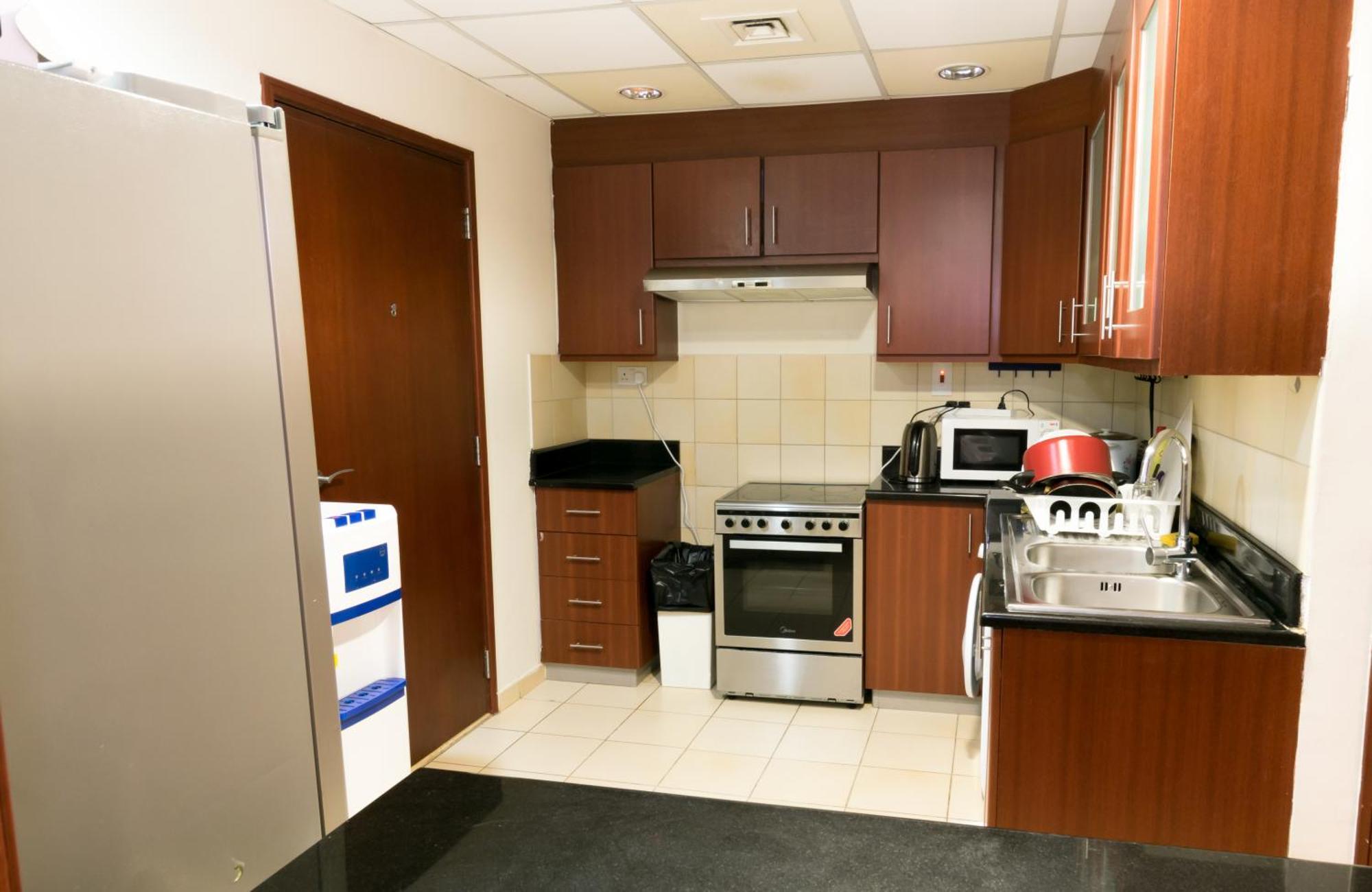 Apartment Masters And Double For Girls Only In Marina, *