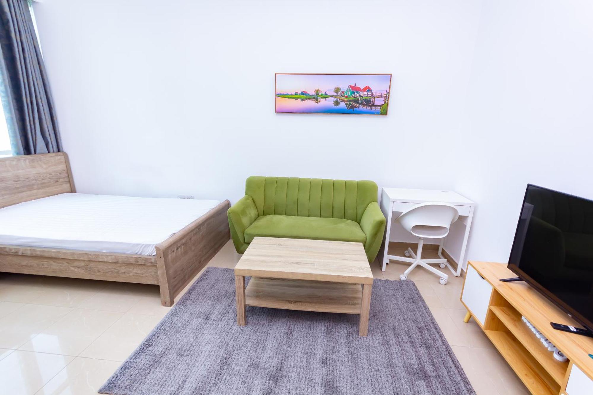 Masters And Double For Girls Only In Marina, Apartment *