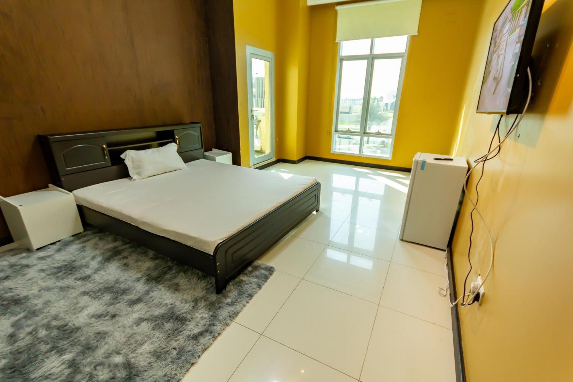 Masters And Double For Girls Only In Marina, Apartment Dubai