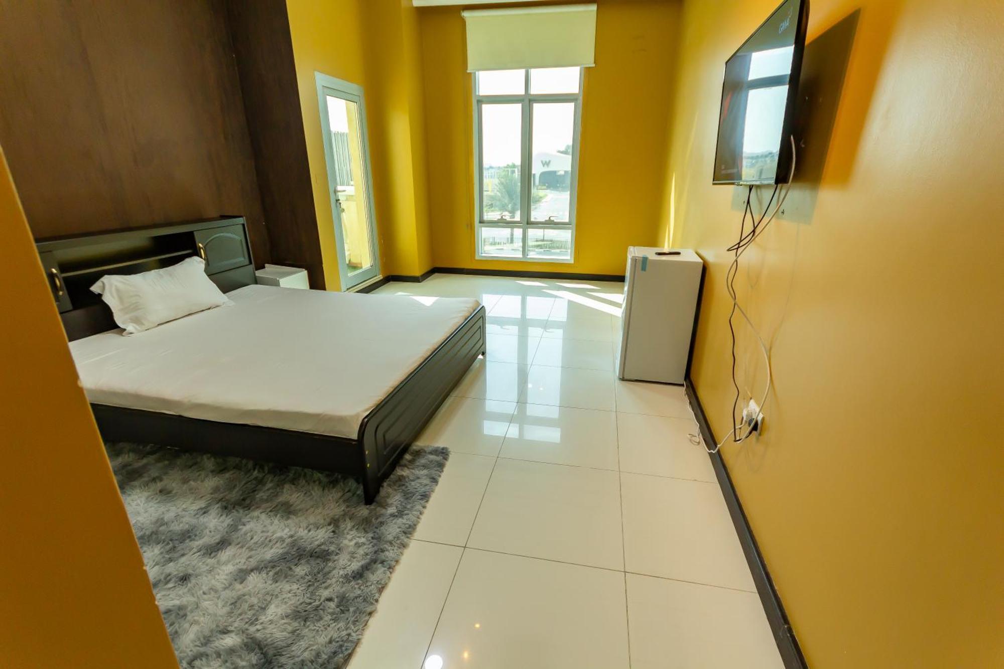 Masters And Double For Girls Only In Marina, Dubai